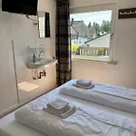 Tatil Evi Gruppenhaus Bis Zu 24 Personen In Winterberg