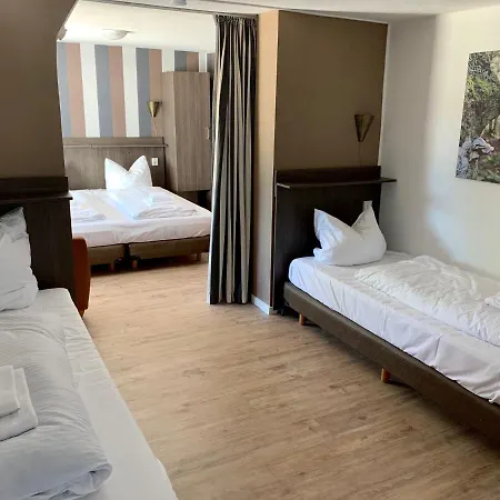 Ferienhaus Gruppenhaus Bis Zu 24 Personen In